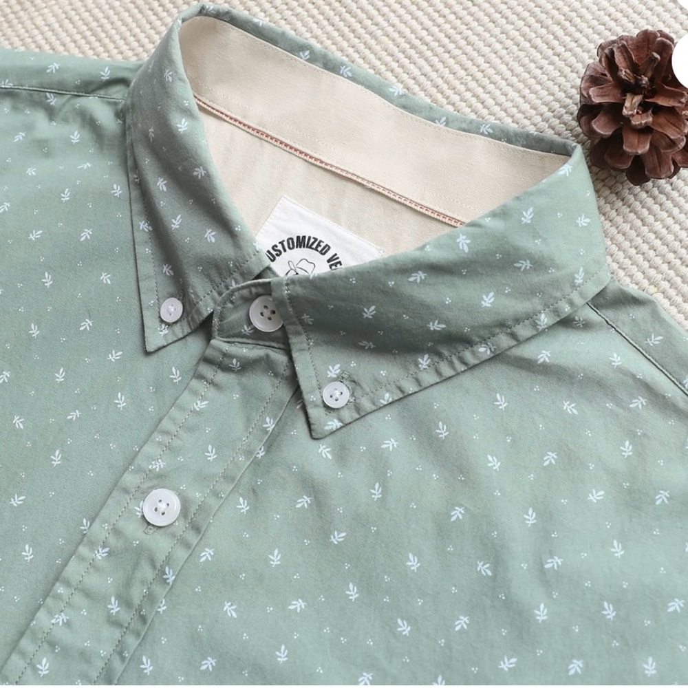 NWT Men's Green Patterned Short Sleeve Shirt - Picture 2 of 5